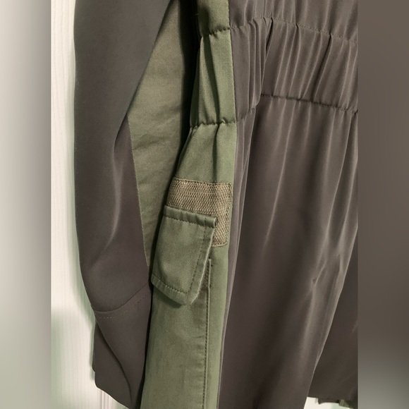 Elie Tahari Spring/ Fall coat with elastic waist band - Picture 5 of 10